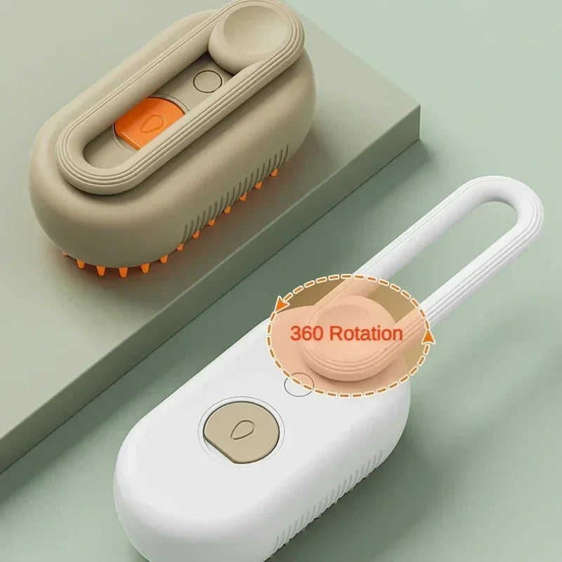 Deux brosses de toilettage beige et blanche avec poignée